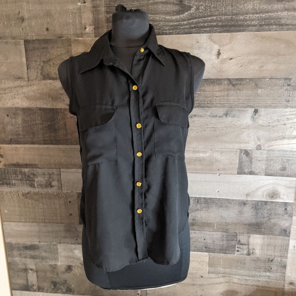 Mileage sleeveless top M